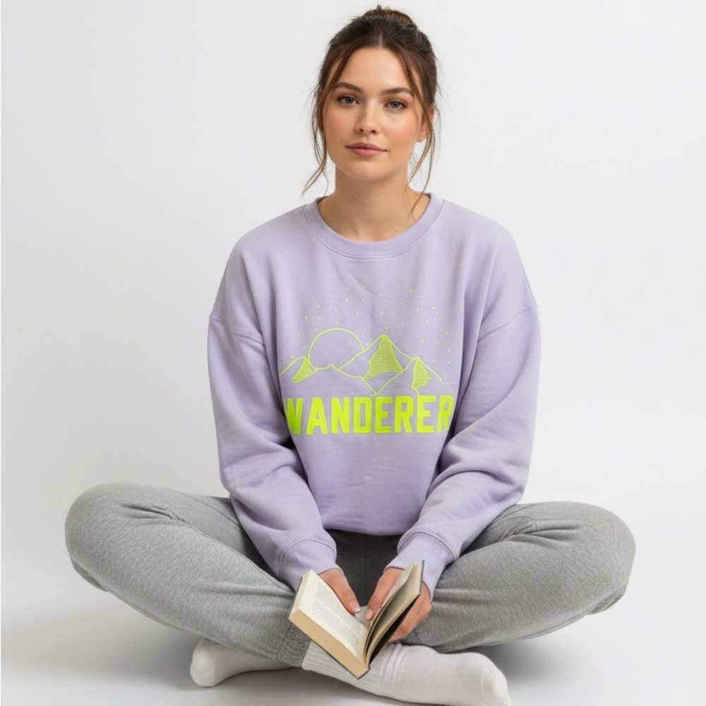 Arizona Jean Company White Wanderer Mountain Graphic Sweatshirt